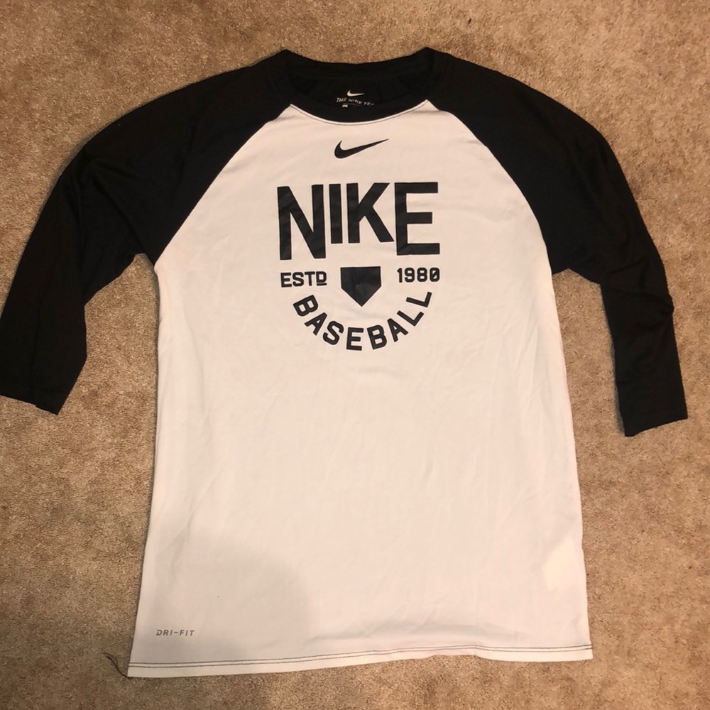 Nike baseball 3/4 length sleeve shirt